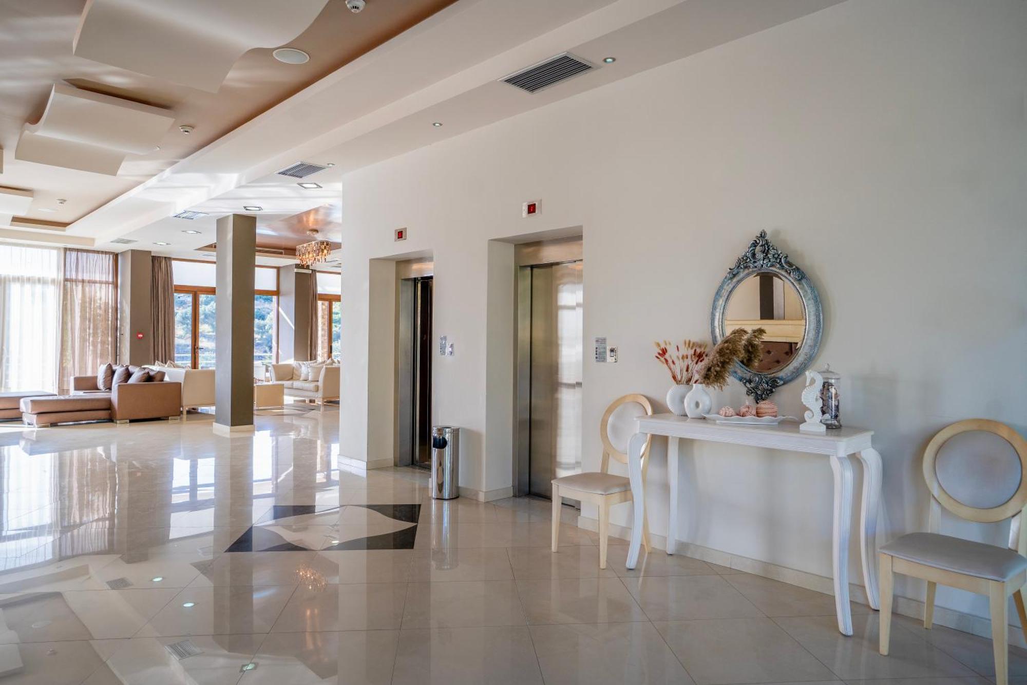 Evia Hotel & Suites Marmari  Екстериор снимка