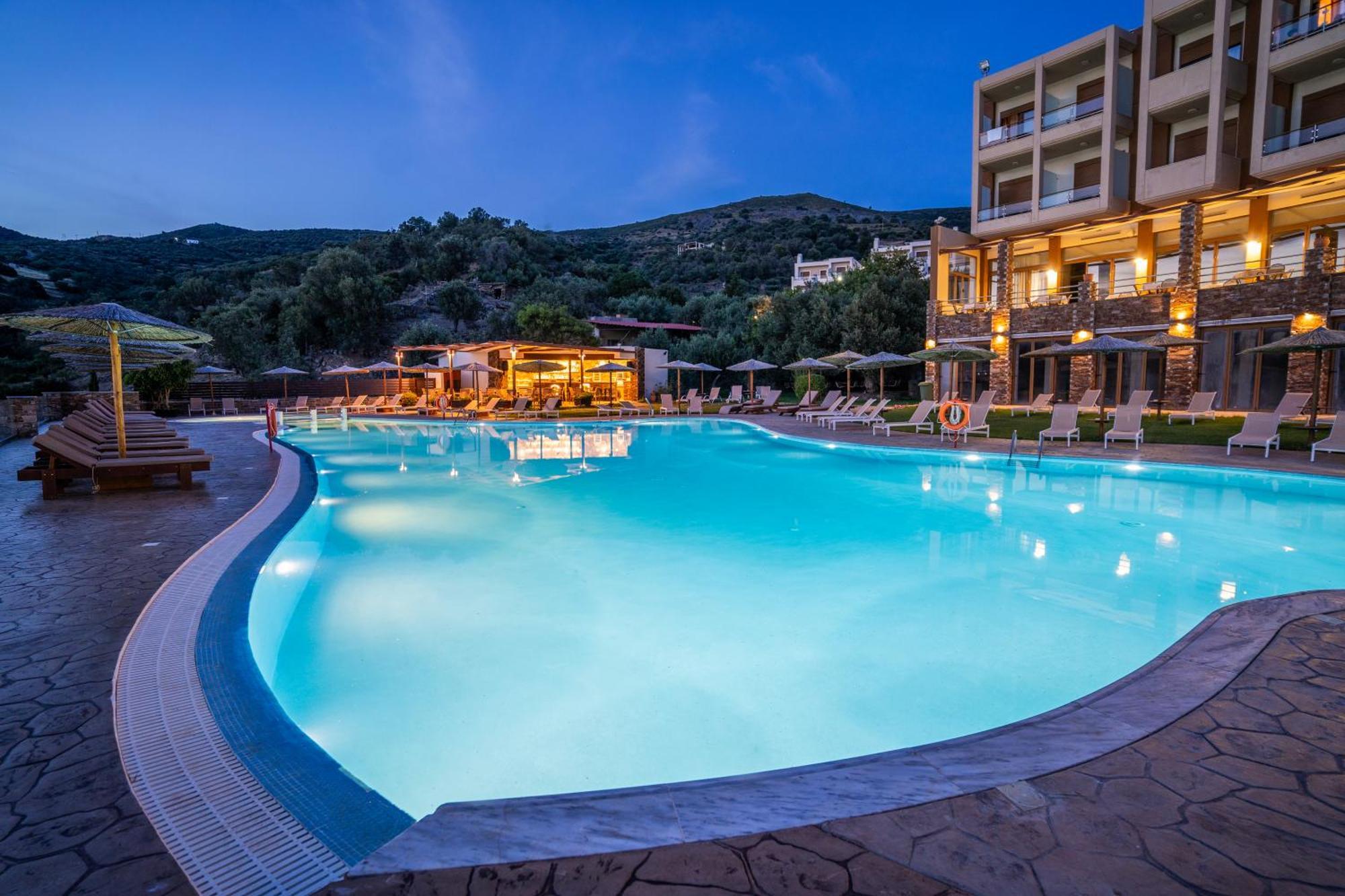 Evia Hotel & Suites Marmari  Екстериор снимка