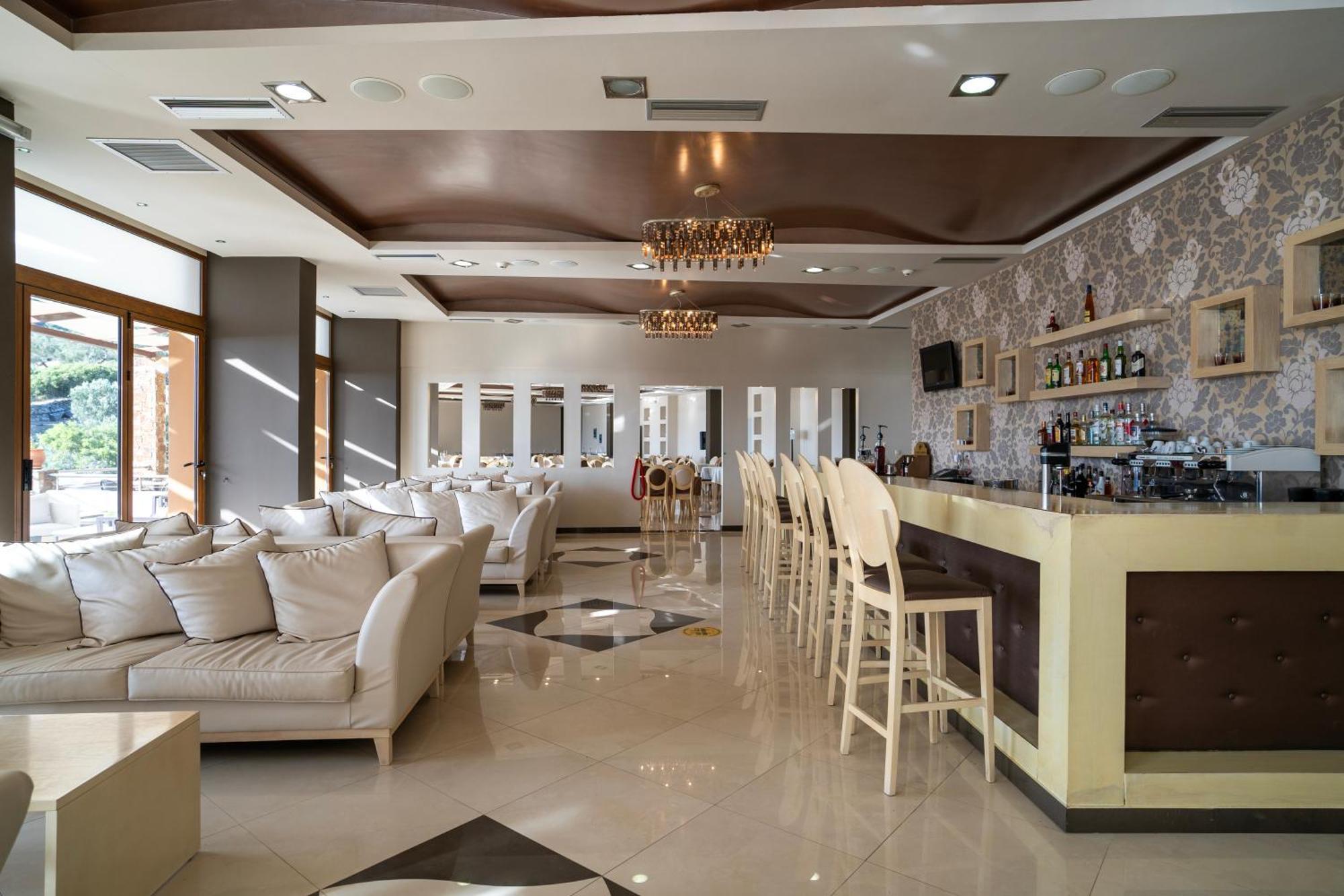 Evia Hotel & Suites Marmari  Екстериор снимка
