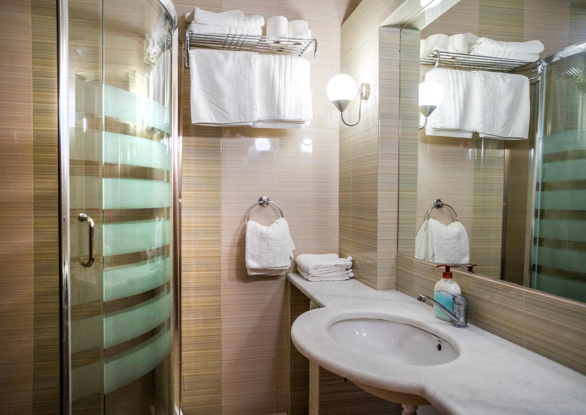 Evia Hotel & Suites Marmari  Екстериор снимка